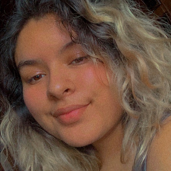 Meet your Posher, Yazmin - Picture 1 of 1